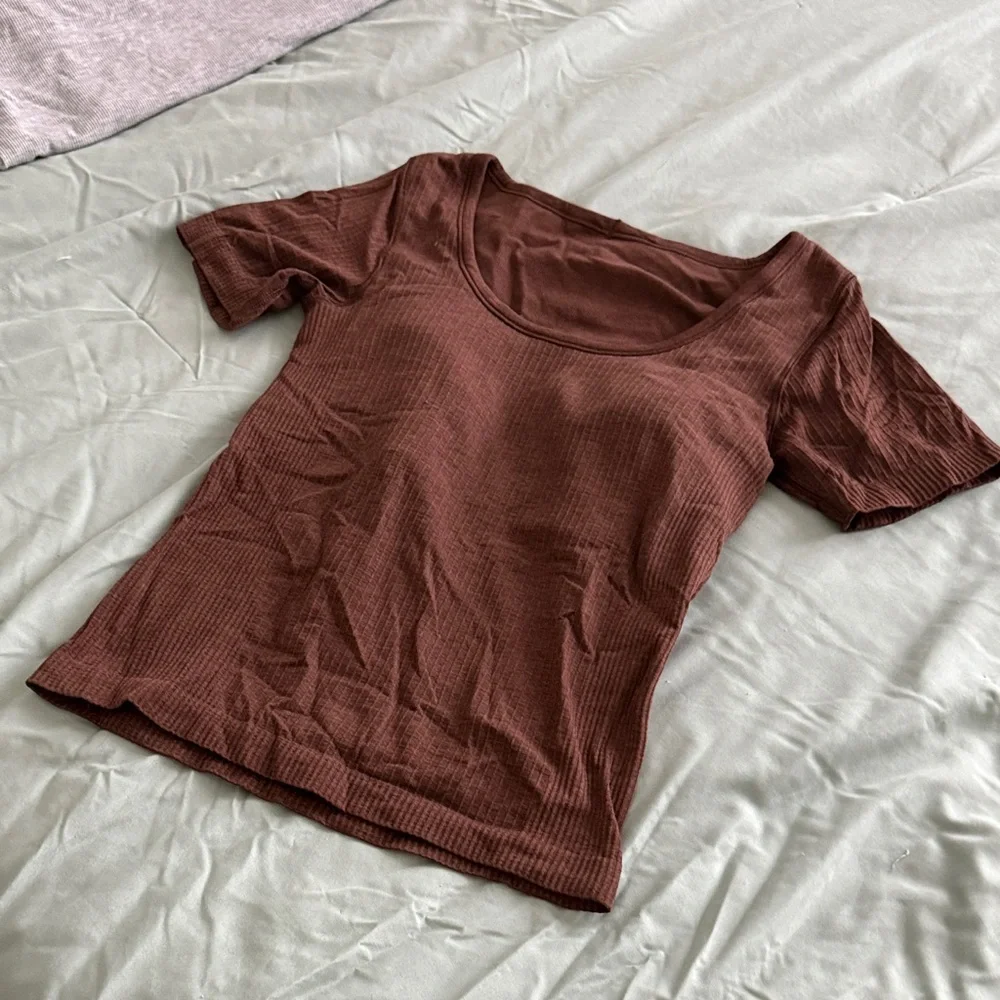 lululemon Ribbed Short Sleeve Top - Java - Picture 3 of 5